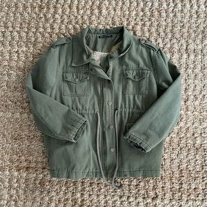 Brandy Melville Olive Sherpa Lined Utility Jacket – Military Style 100% Cotton